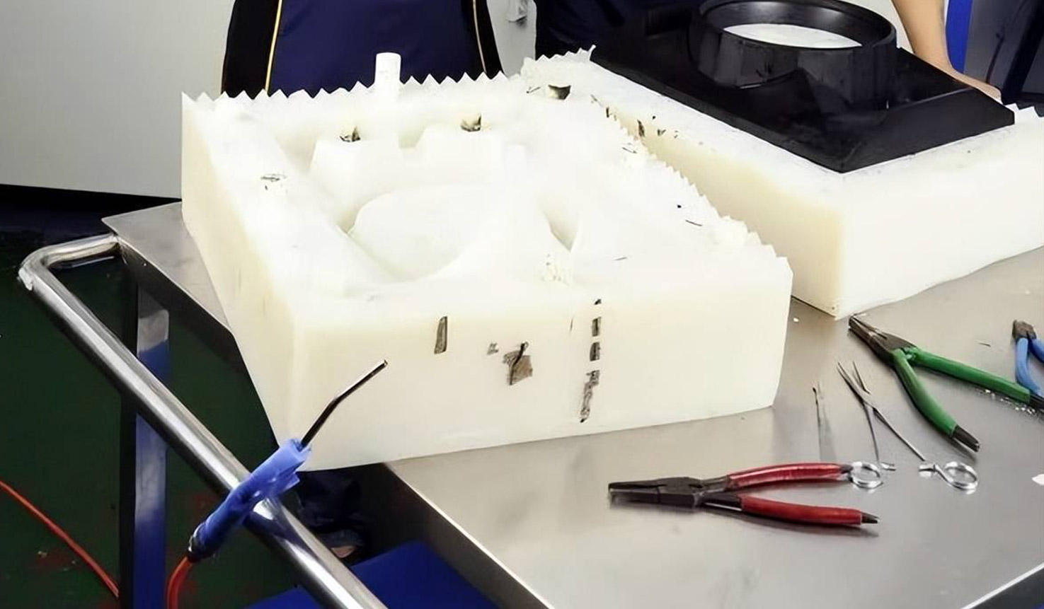 Silicone-Overmolding